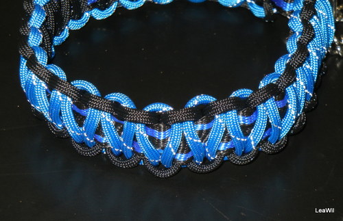 Paracord obojek polostahovací oplet modrá reflex — foto 1