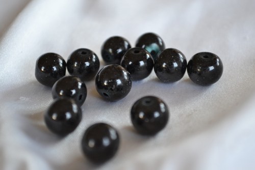 Perly sklenené čierne, 8mm