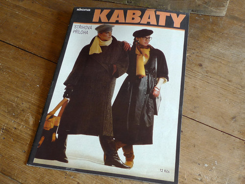 Kabáty ... MONA — foto 1
