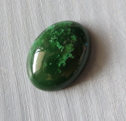 Nefrit, kabošon 13x18mm č.2 — foto 1