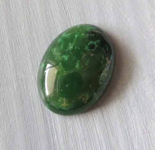 Nefrit, kabošon 13x18mm č.4 — foto 1