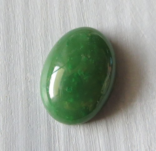 Nefrit, kabošon 13x18mm č.8 — foto 1