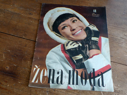 ŽENA a MÓDA ... módní časopis ... 11/1967 — foto 1