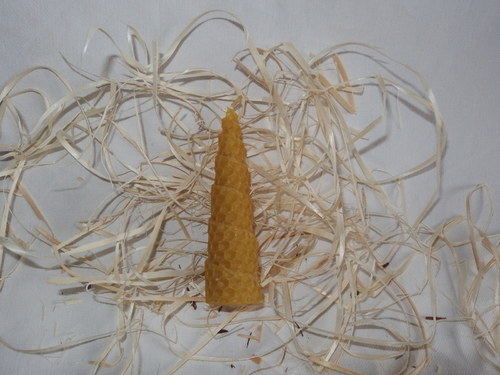 Svíčka ze včelího vosku - Stromek - 10 cm