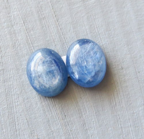 Kyanit ovállky 10x8mm - pár č.2 — foto 1