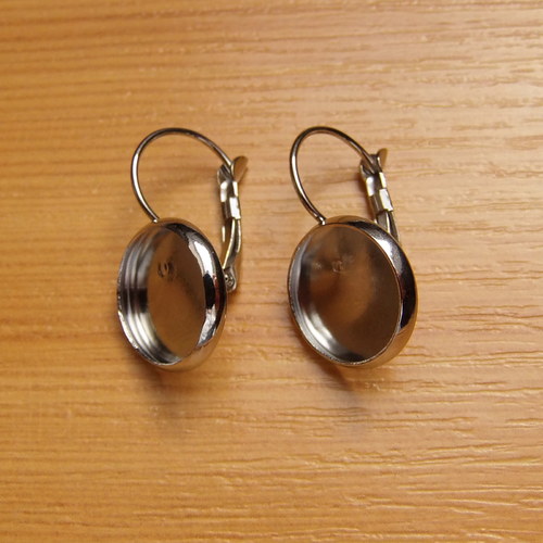 Zavírací háčky s lůžkem 12mm - platina - 2 kusy