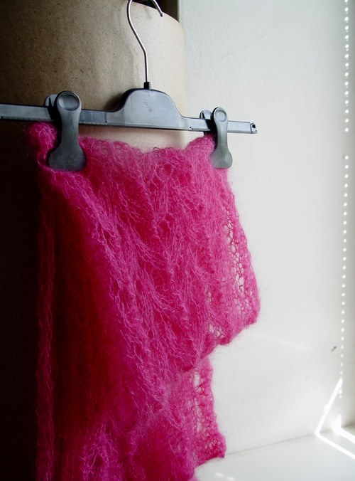 BAREVNÝ OKAMŽIK- pink šála — foto 1
