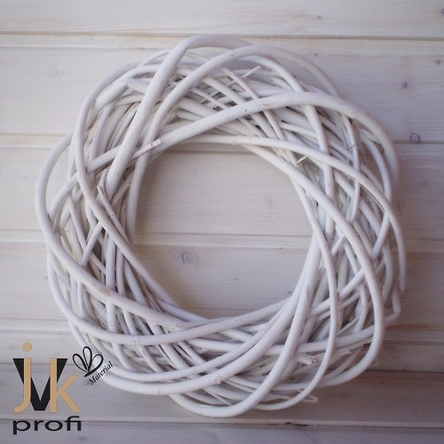 Proutěný věnec - bílý — foto 1