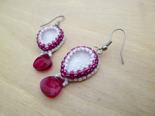 Náušnice Ruby Ice Drops obšívané korálky