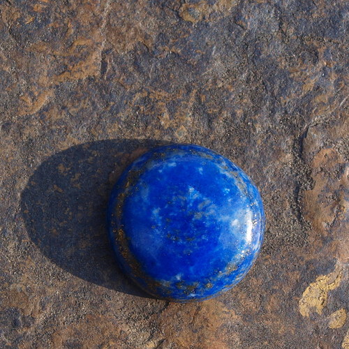 Lapis lazuli kabošon č.1747 — foto 1