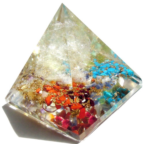 Pyramida na harmonizaci celého těla a čaker