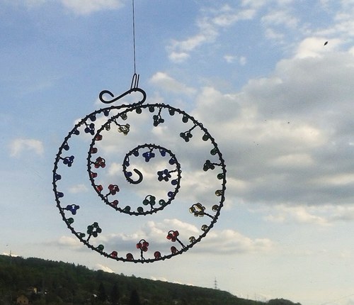 Drátovaná mandala Radost — foto 1