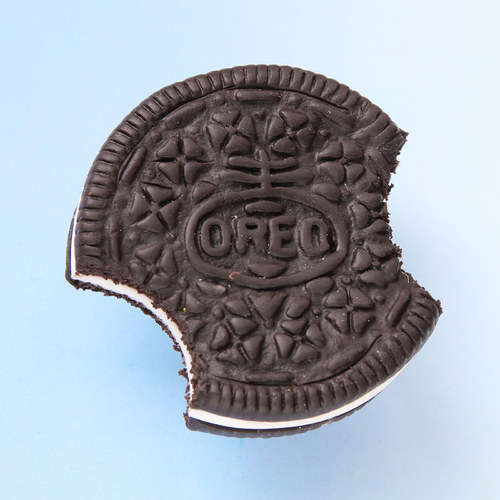 Oreo nahryznuté dvakrát, sleva — foto 1