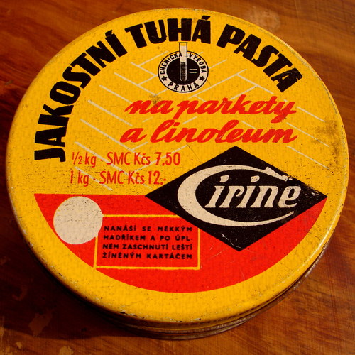 Jakostní tuhá pasta - plechová krabička