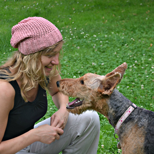 Bavlněná lososová čepička — foto 1