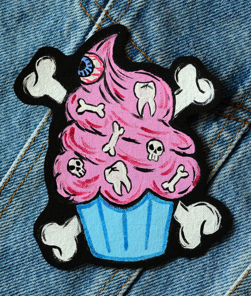 Nášivka - muffin s kostmi — foto 1