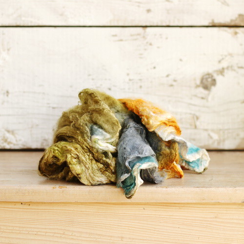 Hedvábí k předení, Silk Hankies — foto 1
