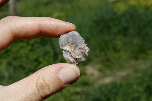 Chalcedonová růže - hadí achát K15/16