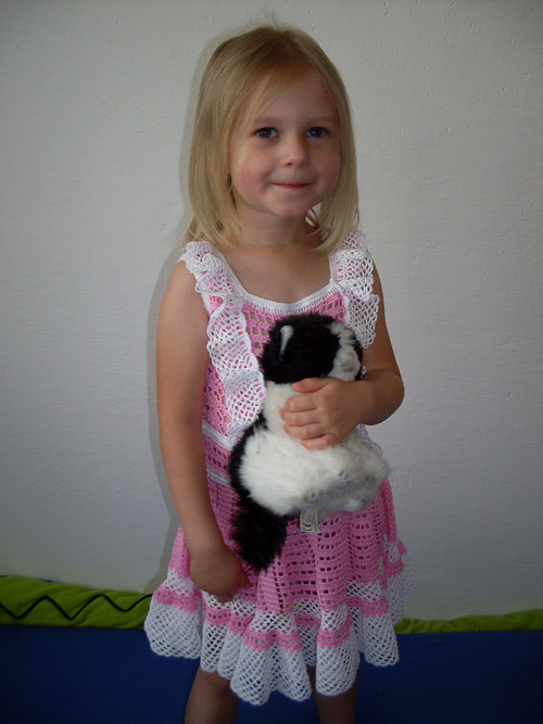 Růžovobílé šatičky — foto 1