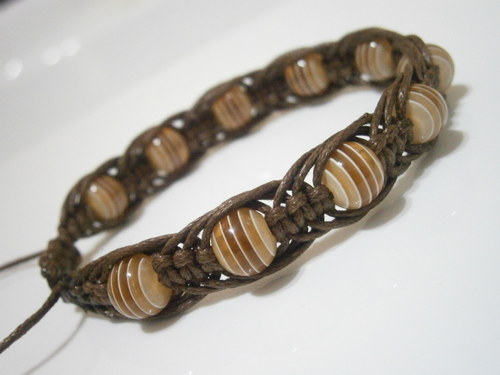 "Kávový" náramek (macramé) — foto 1