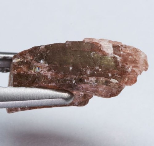 Andalusit -- Brazílie -- 1,71ct (4532) — foto 1