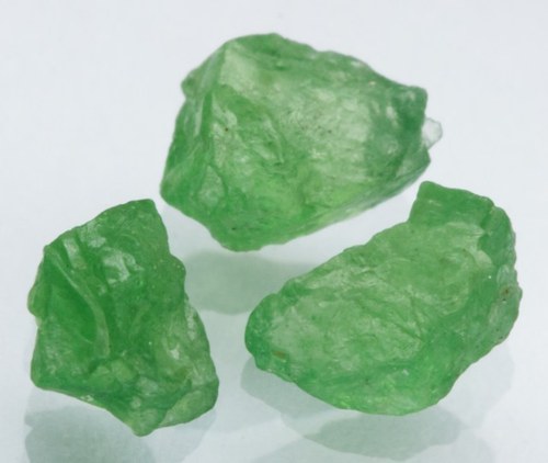 Tsavorit!! -- Keňa -- 0,76ct 3ks (4582) — foto 1
