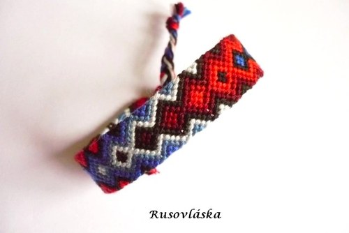 Červenomodrý náramek