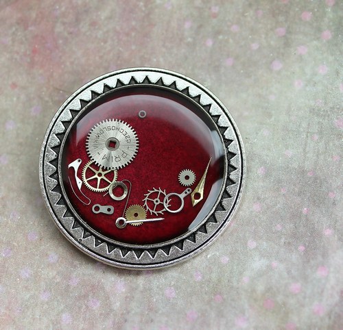 Burgundy brooch — foto 1