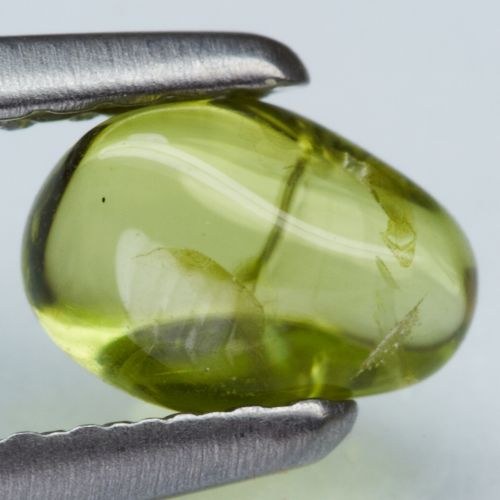 Olivín -- Pákistán !! -- 0,68ct (4698) — foto 1
