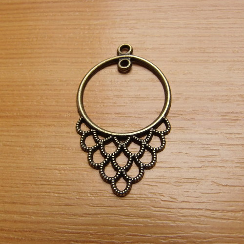 Bronzová ramínka - 40mm x 24mm