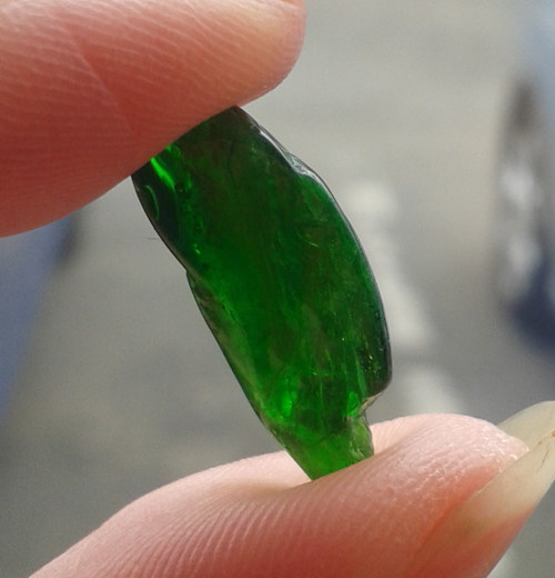 Chromdiopsid surový - L-112 — foto 1