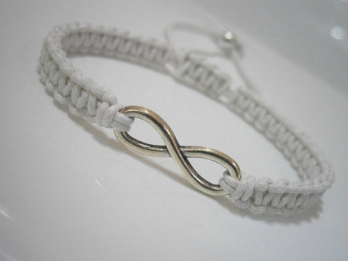 Infinity náramek - bílý (macramé) — foto 1