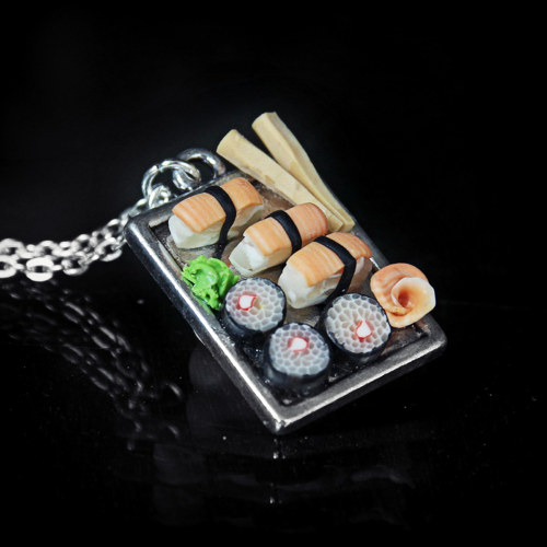 Sushi náhrdelník — foto 1