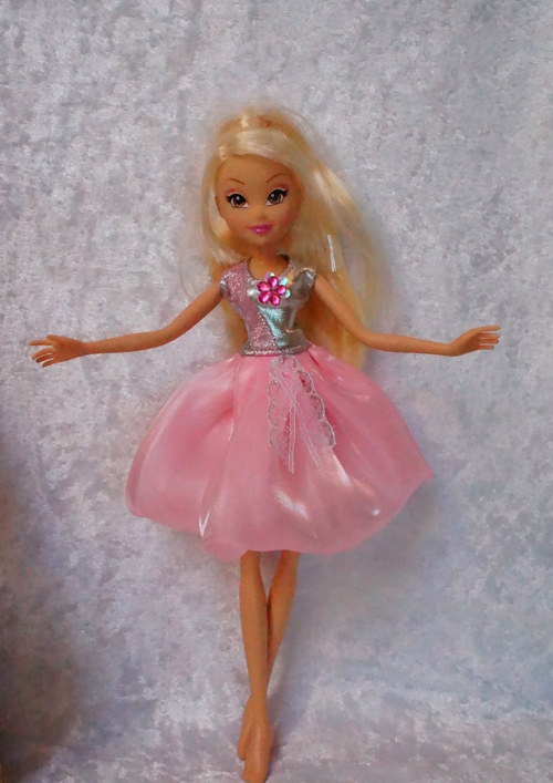 Šaty pro vílu Winx — foto 1