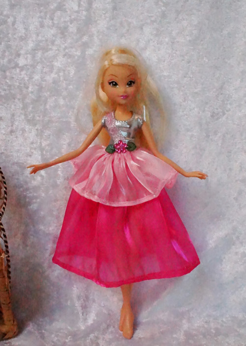 Šaty pro vílu Winx — foto 1