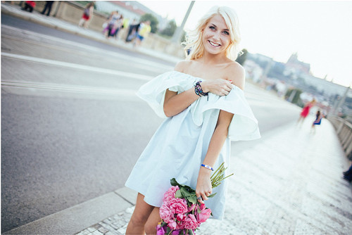 Mini šaty/maxi top s volány — foto 1