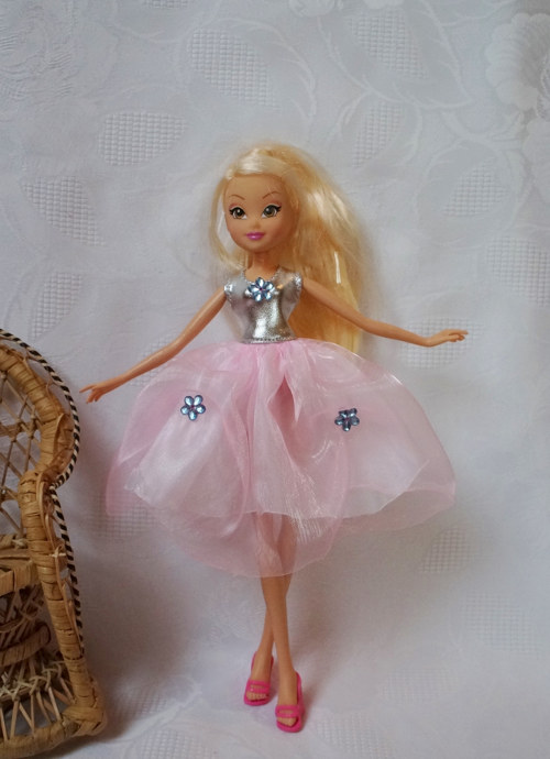 Šaty pro vílu Winx — foto 1
