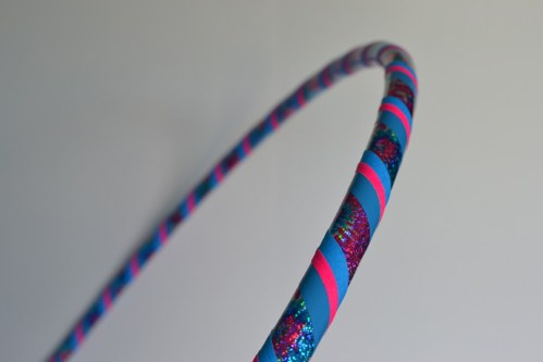 Obruč na hooping modro-růžová 95 cm — foto 1