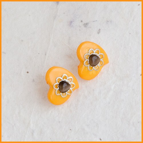 Knoflíková srdíčka - puzetky oranž