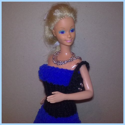 Elegantní šaty pro Barbie — foto 1
