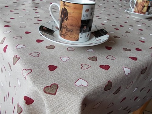 Ubrus - srdíčka na režné — foto 1