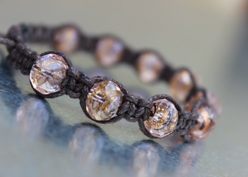 Náramek macramé/shamballa — foto 1