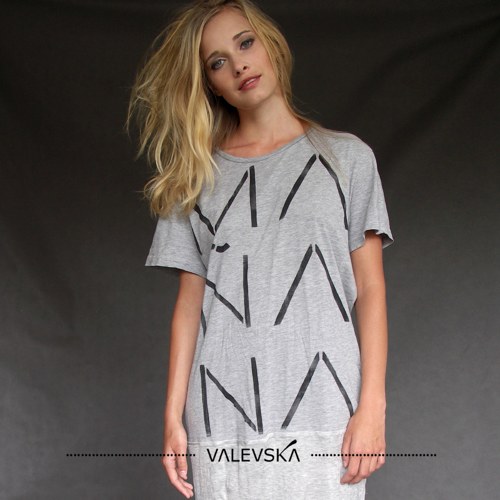 MAŇÁNA, oversize šaty — foto 1