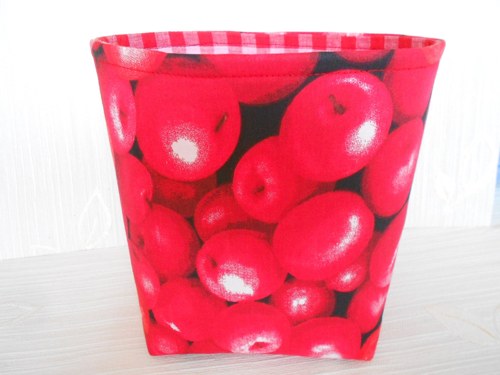 Látkový košíček - červená jablíčka — foto 1