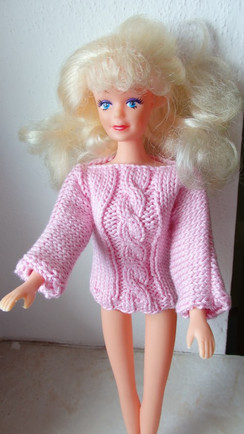 Barbie -růžový svetr s culíkem — foto 1