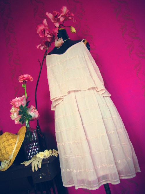 Šaty powder pink éterické — foto 1