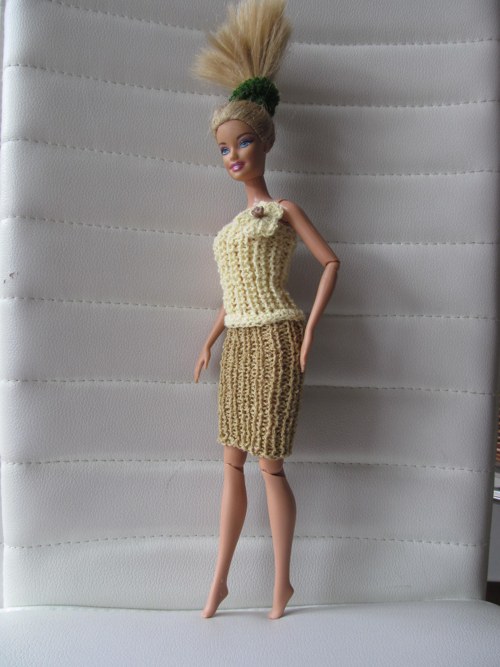 Šaty pro Barbie — foto 1