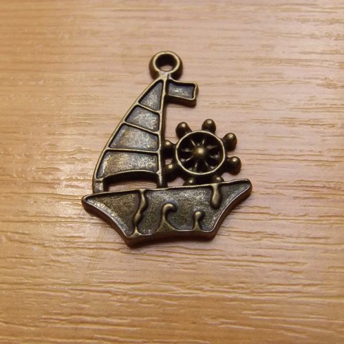 Lodička - bronz - 29mm x 22mm