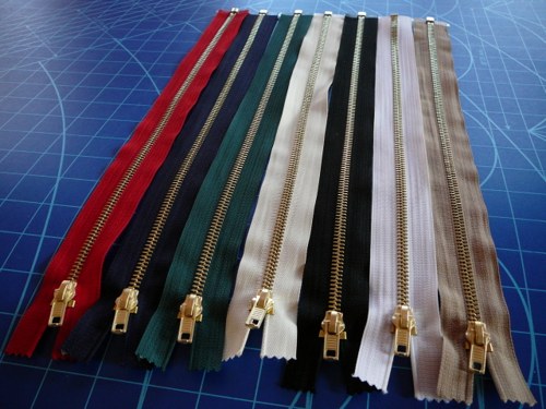 Zip, zdrhovadlo, kovové, mosaz, 40cm