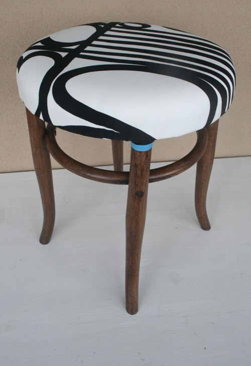 STOLIČKA THONET čalouněná — foto 1